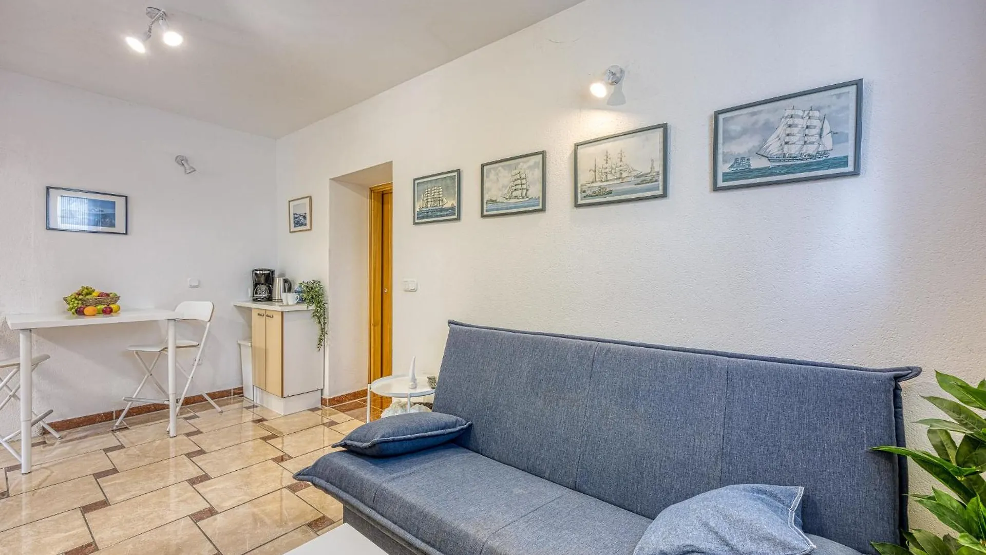 Navetta Lägenhet Poreč